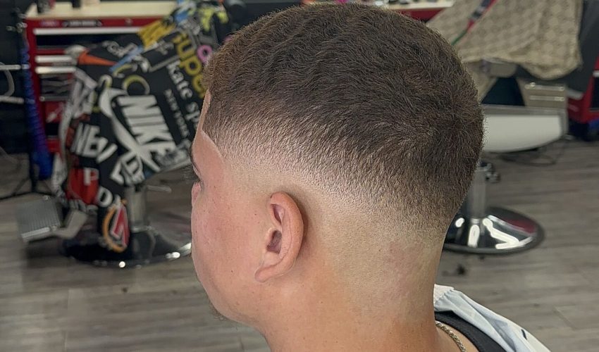 72999371a9f341e89727224c180ec4-alex-fadezz-shop-inspiration-c8ccb4138bc1449498ef7bfa533f34-booksy